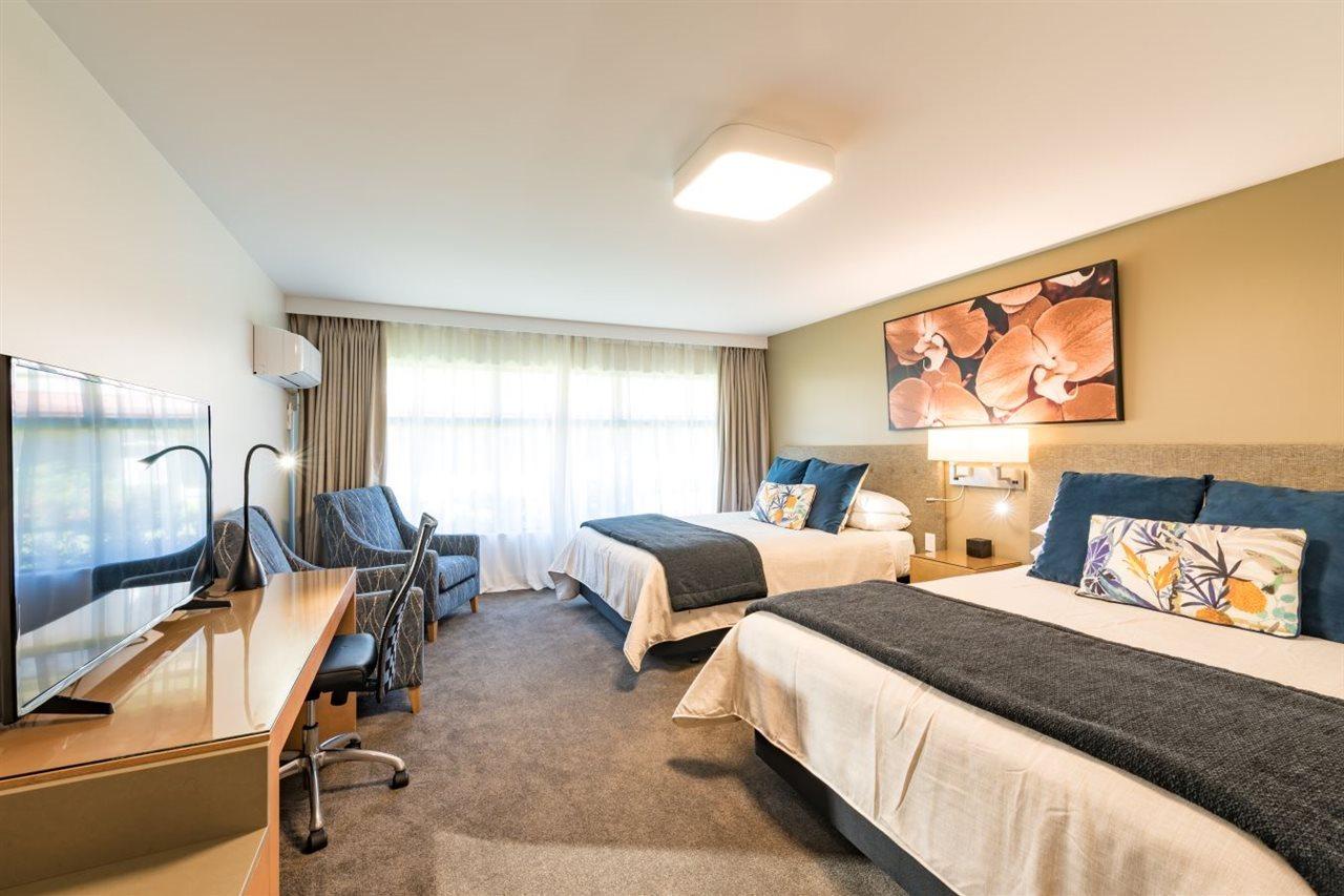 Distinction Hamilton Hotel & Conference Centre Extérieur photo