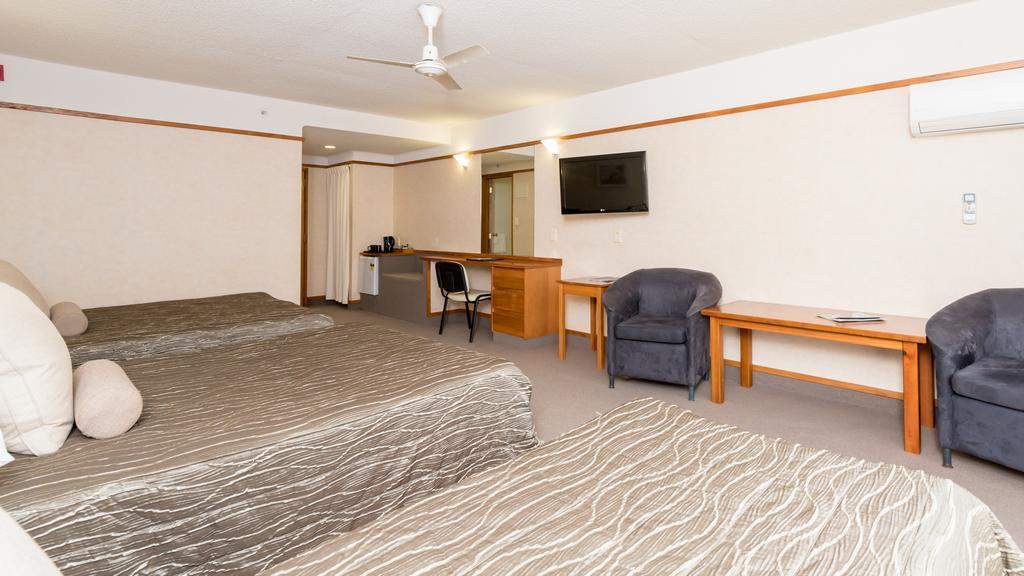 Distinction Hamilton Hotel & Conference Centre Extérieur photo