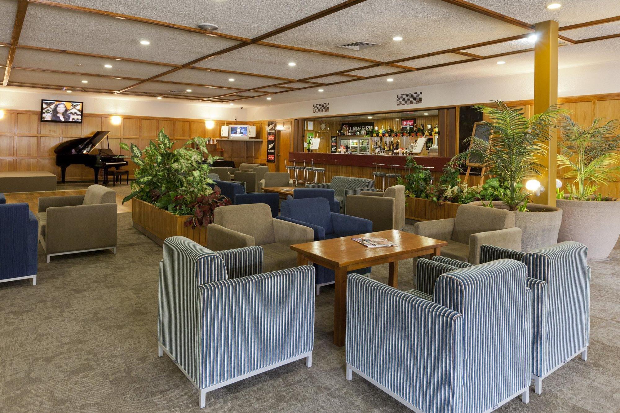 Distinction Hamilton Hotel & Conference Centre Extérieur photo