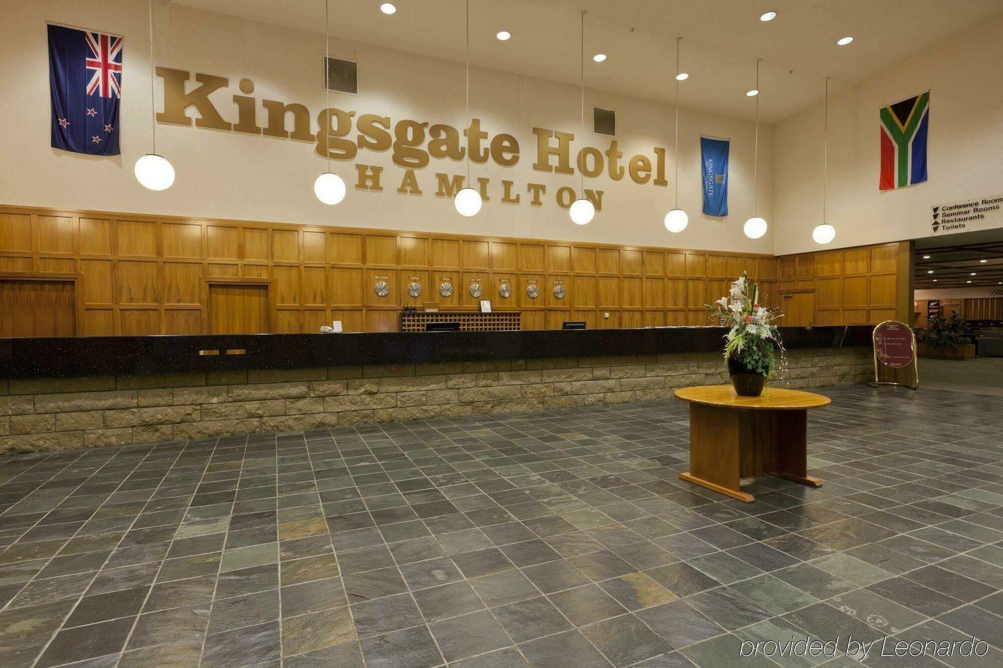 Distinction Hamilton Hotel & Conference Centre Extérieur photo